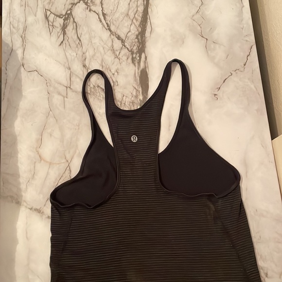 Lululemon tank - Picture 3 of 3
